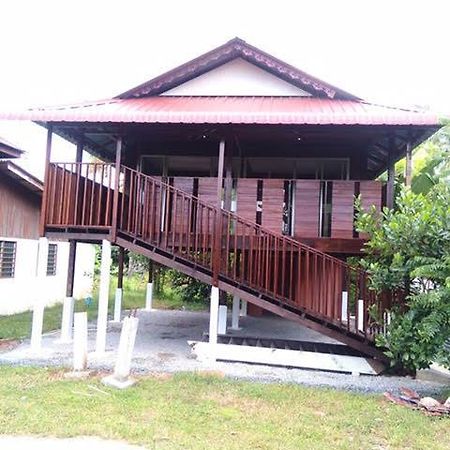 Rumah Kurnia Kangar Extérieur photo